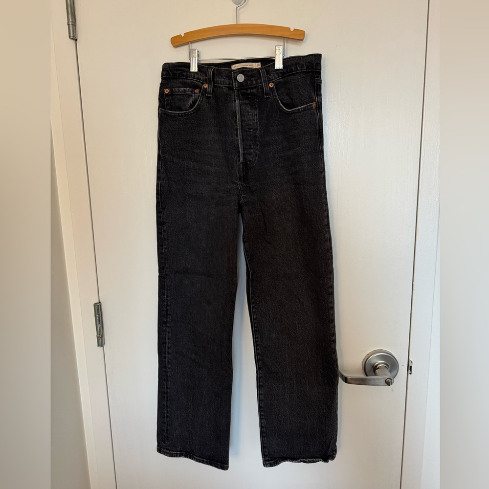 Levi’s Women’s Ribcage Straight Ankle Jeans (28)